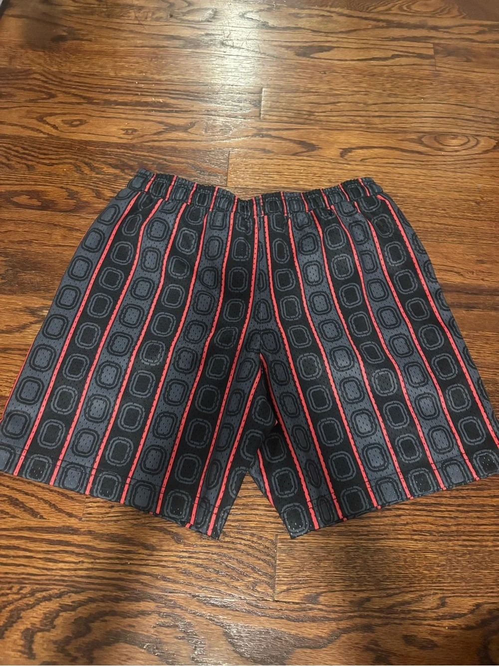 Overtime Boys Black & Red Patterned Athletic Shorts Size Large